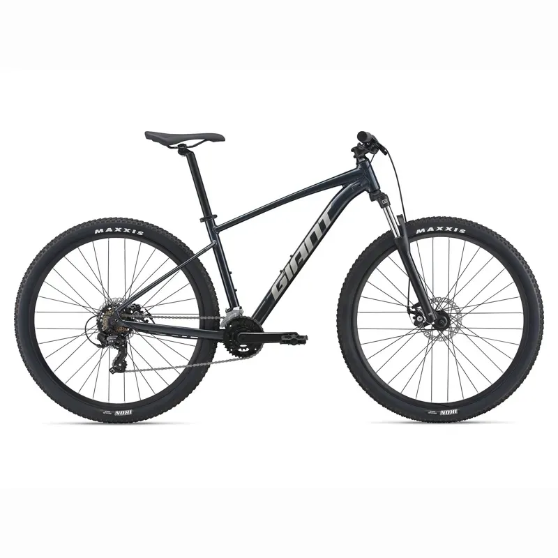 Giant Talon 4 Trail Mountain Bike in Metallic Black