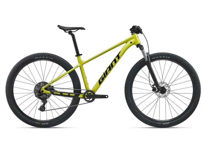 Giant Talon 4 29in Mountain Bike in Cyber Lime